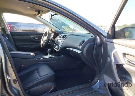 2018 Nissan Altima 2.5 Sr z USA, uszkodzony, nr VIN 1N4AL3AP8JC187535